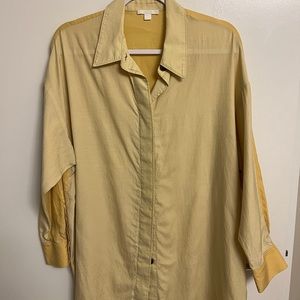 Oversized yellow shirt